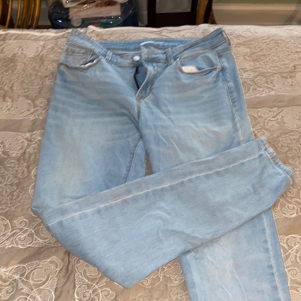 Old navy rockstar super skinny jeans
